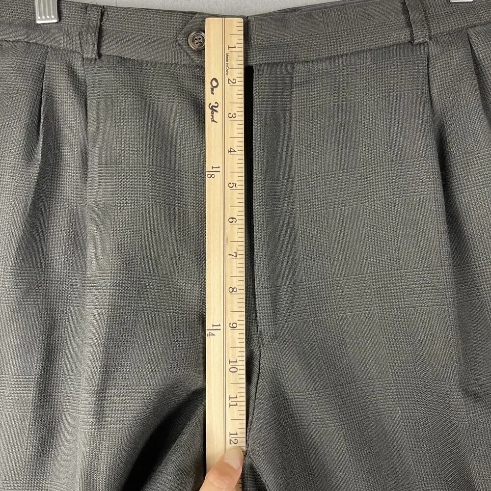 Kilburne and Finch Mens 2 Piece Suit Blazer‎ 43R Brown Gray Plaid Pants 34x28